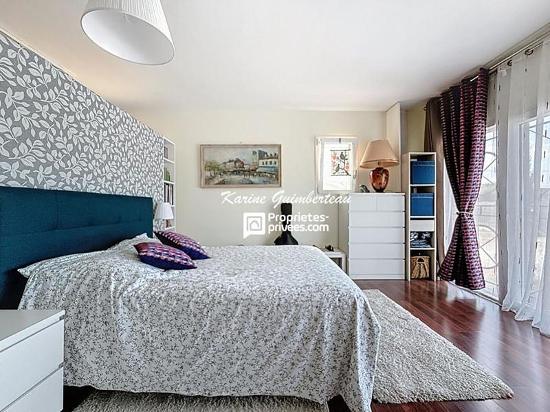 Maison - 180 m² - 5 pièces