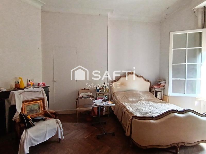 Château - 433 m² - 12 pièces