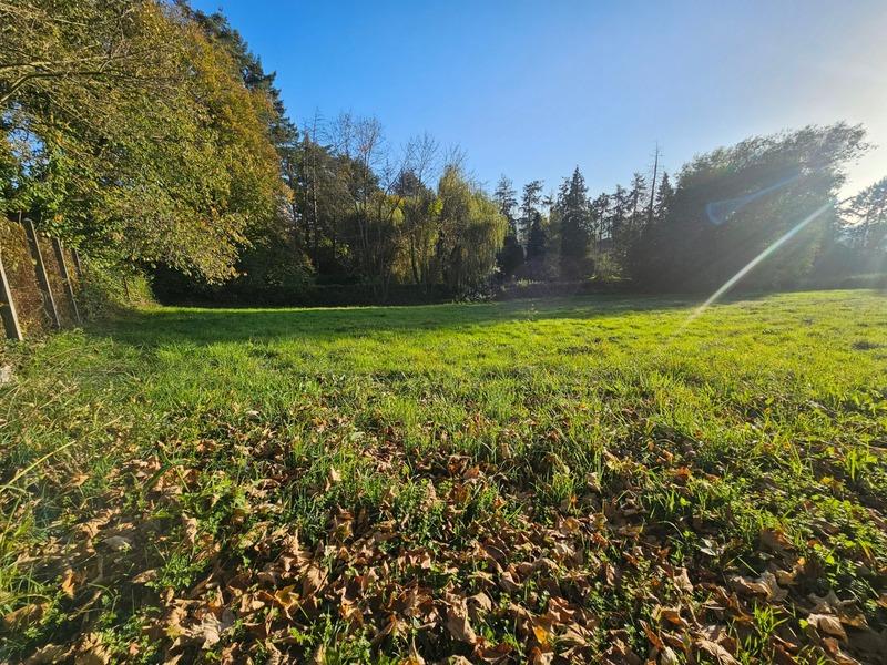 Terrain constructible - 2 205 m²