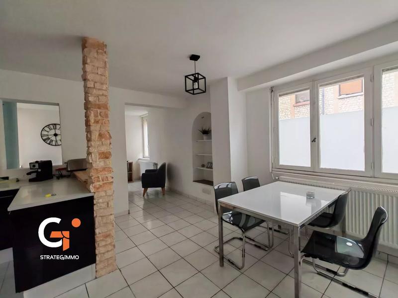 Maison - 88 m² - 6 pièces