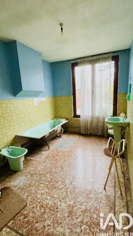 Maison - 181 m² - 5 pièces