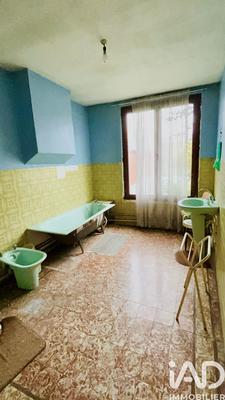 Maison - 181 m² - 5 pièces