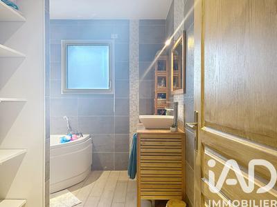 Maison - 128 m² - 5 pièces