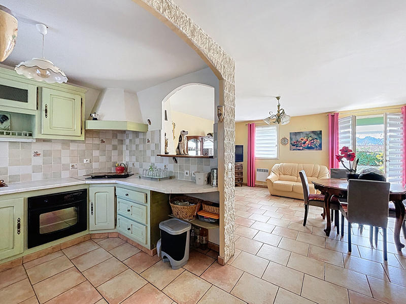 Maison - 81 m² - 4 pièces