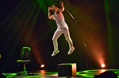 Je vis avec Freddie Mercury