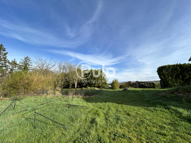 Terrain constructible - 800 m²