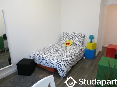 Chambre - 14 m² - 1 pièce