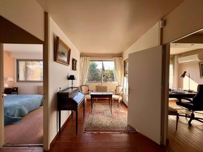 Appartement - 190 m² - 7 pièces