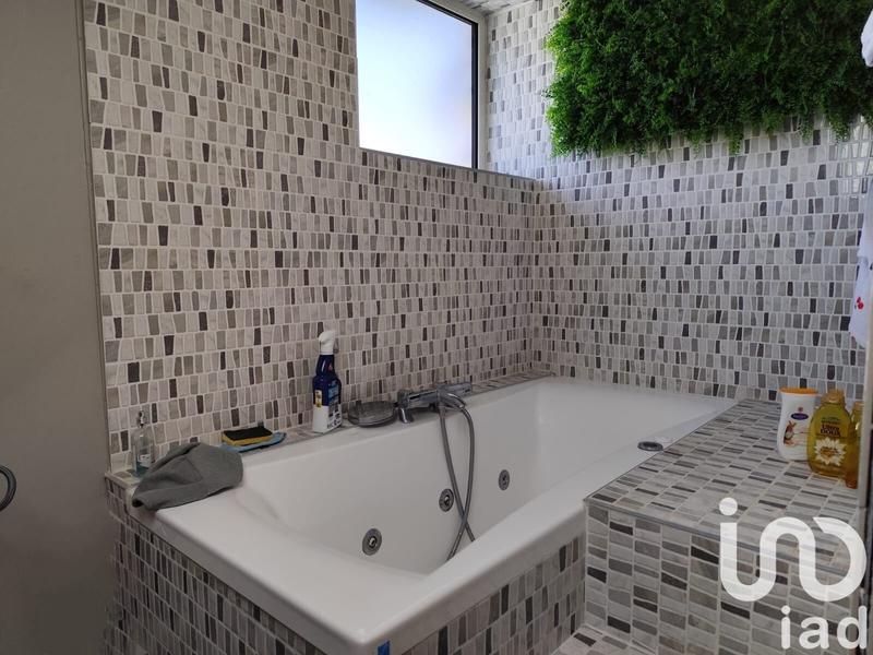 Maison - 147 m² - 6 pièces