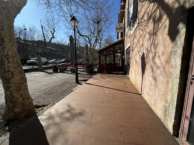 Local commercial - 163 m²