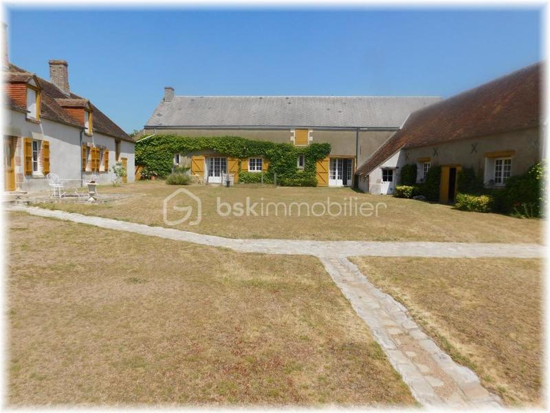 Corps de ferme - 437 m² - 16 pièces