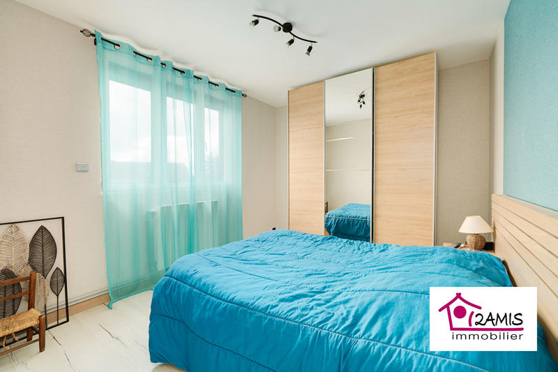 Maison - 140 m² - 7 pièces