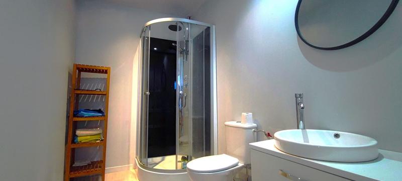 Maison - 360 m² - 9 pièces