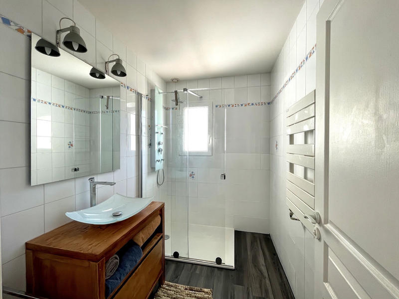 Maison - 167 m² - 6 pièces