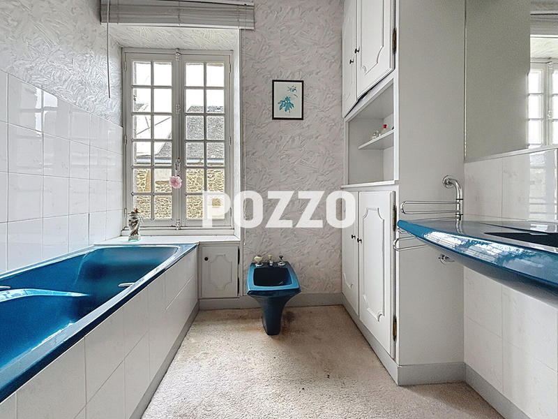 Maison - 199 m² - 2 pièces