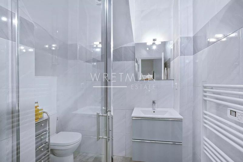 Villa - 233 m² - 6 pièces