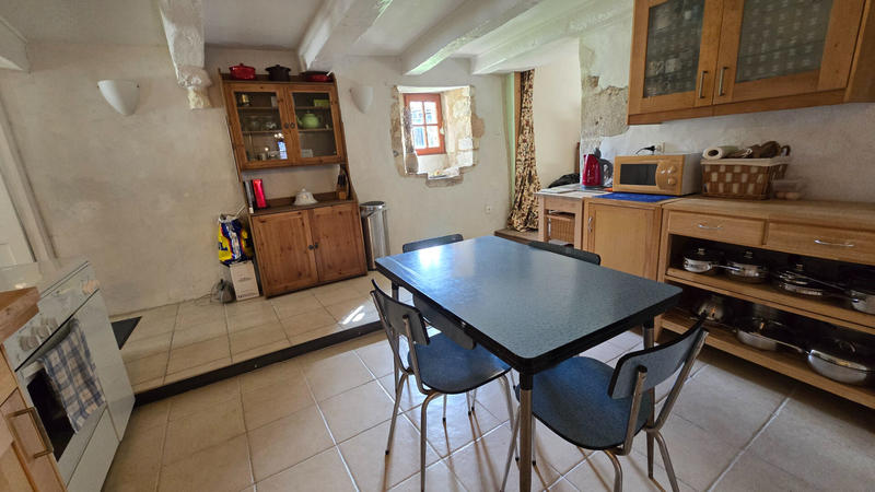 Maison - 245 m² - 7 pièces