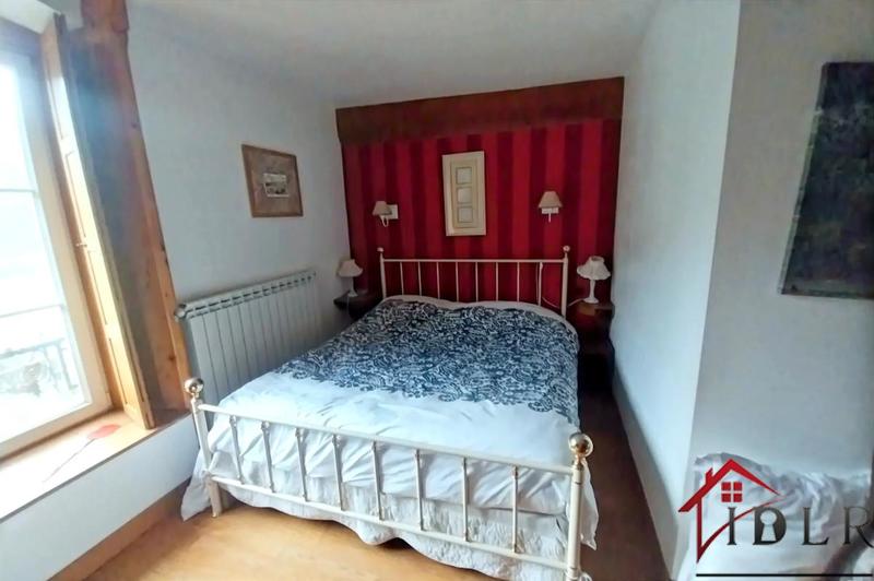 Moulin - 300 m² - 7 pièces