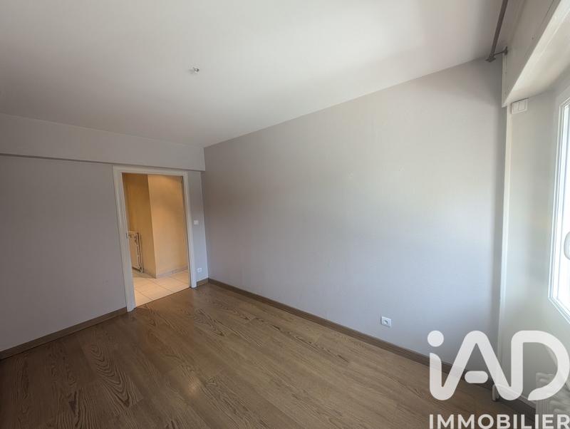 Appartement - 82 m² - 3 pièces