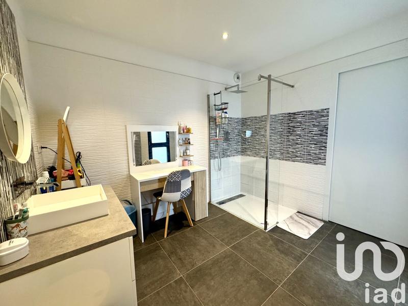 Maison de maîtres - 252 m² - 7 pièces