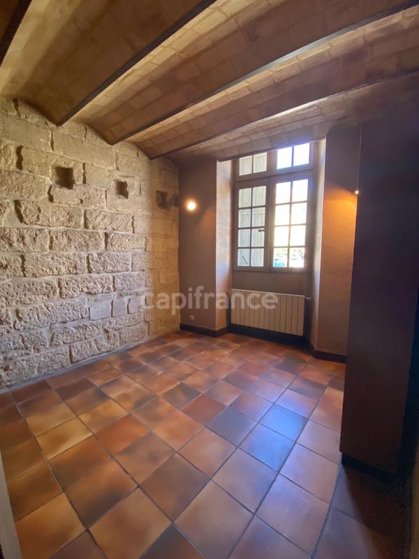 Maison - 265 m² - 10 pièces
