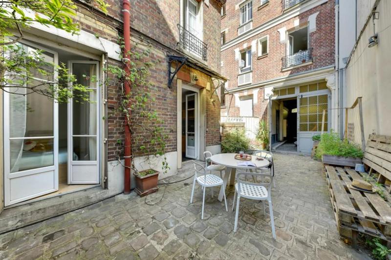 Chambre - 11 m² - 4 pièces