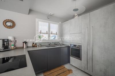 Maison - 102 m² - 4 pièces