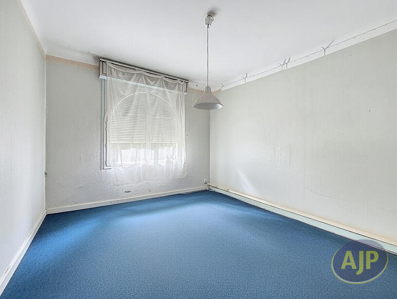 Maison - 186 m² - 5 pièces