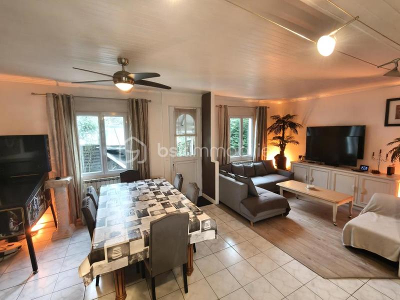 Maison - 101 m² - 5 pièces