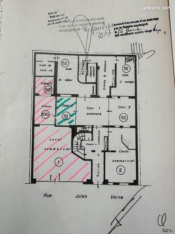 Local commercial - 81 m² - 4 pièces