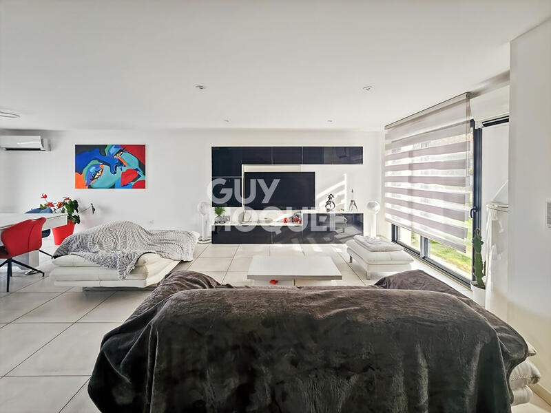 Maison - 163 m² - 7 pièces