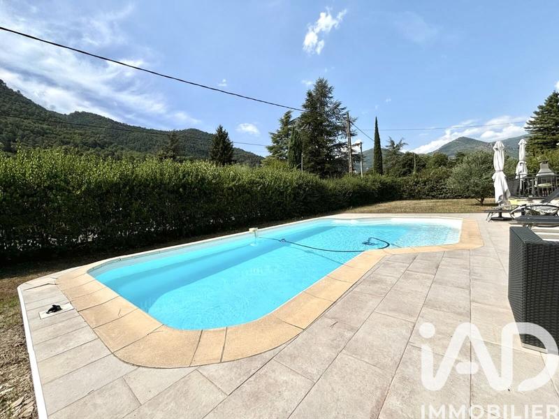 Maison - 128 m² - 4 pièces