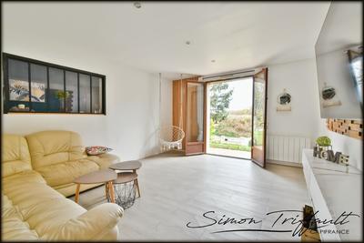 Maison - 153 m² - 9 pièces