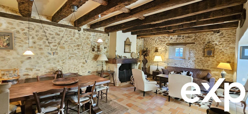 Maison - 105 m² - 4 pièces