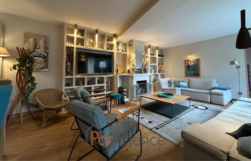 Maison - 177 m² - 7 pièces