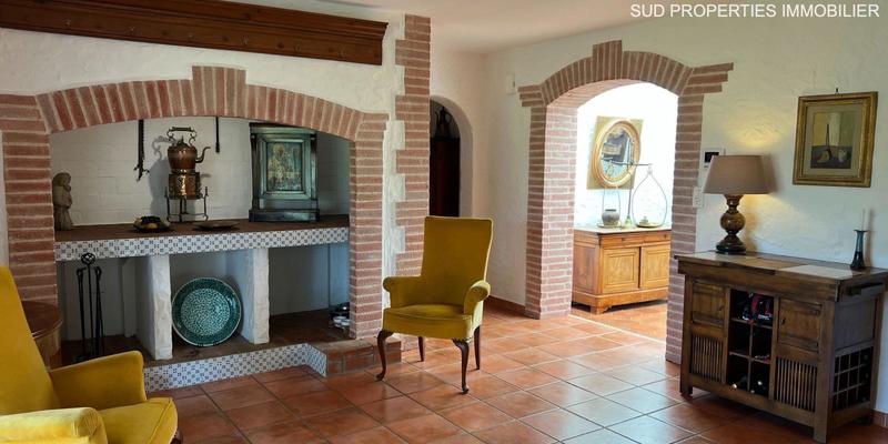 Propriété - 214 m² - 8 pièces