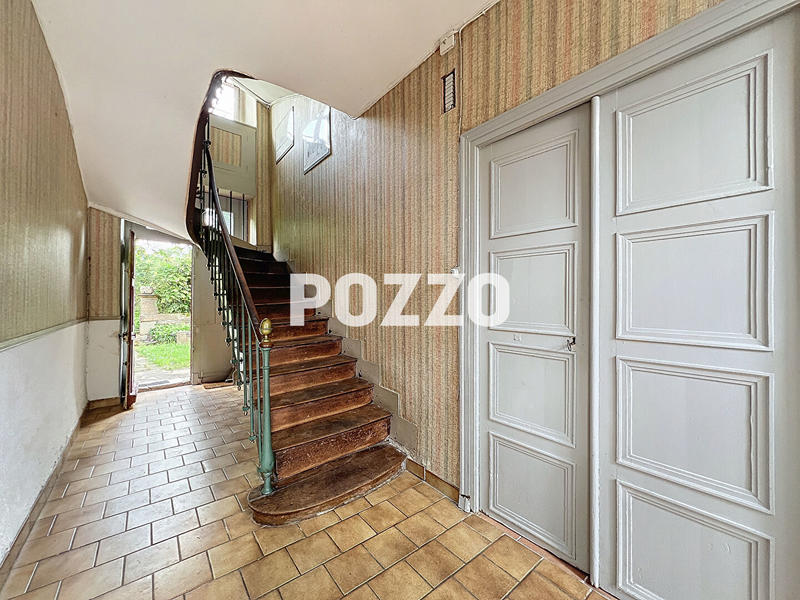 Maison - 170 m² - 10 pièces