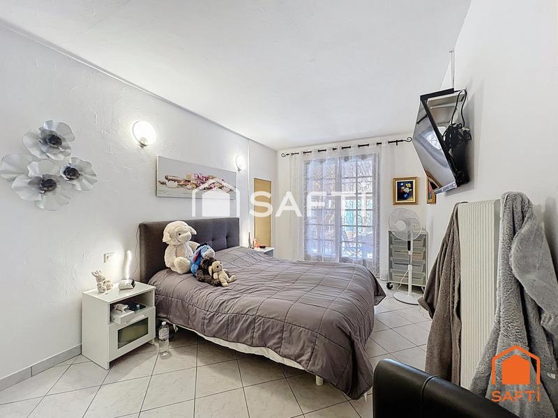 Villa - 160 m² - 9 pièces