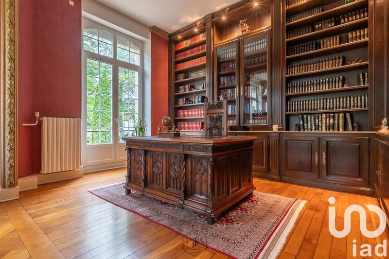 Maison - 432 m² - 18 pièces