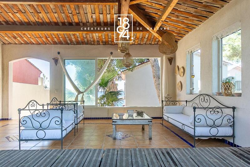 Propriété - 198 m² - 5 pièces