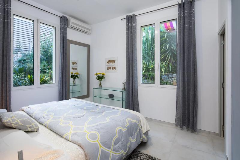 Villa - 230 m² - 5 pièces