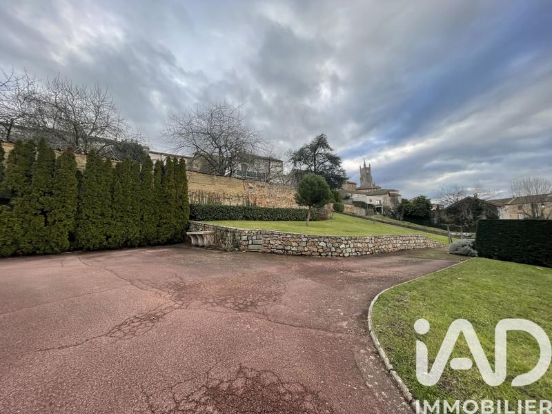 Maison - 180 m² - 7 pièces