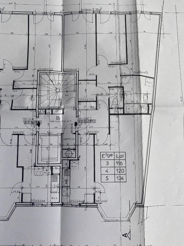 Appartement - 79 m² - 4 pièces