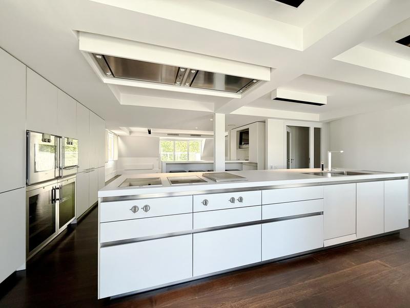 Appartement - 272 m² - 6 pièces