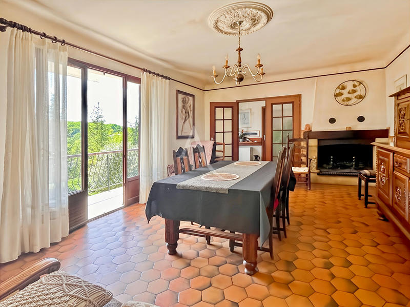 Maison - 125 m² - 6 pièces