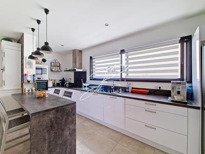 Maison - 107 m² - 4 pièces