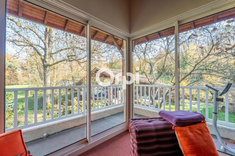 Propriété - 237 m² - 5 pièces