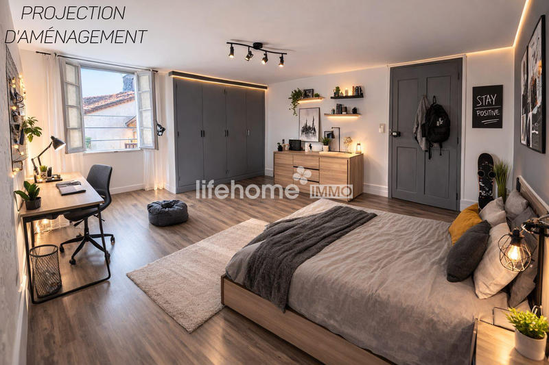 Maison - 90 m² - 5 pièces