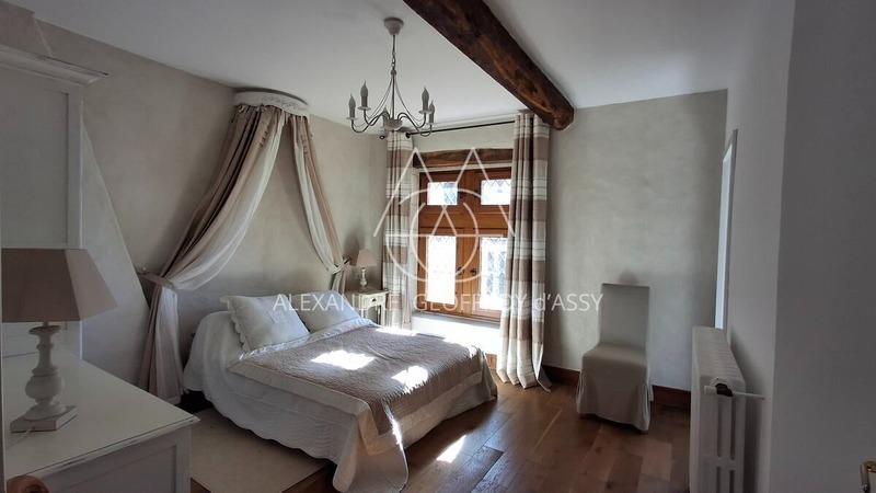 Château - 3 000 m² - 16 pièces