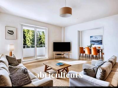 Appartement - 92 m² - 4 pièces